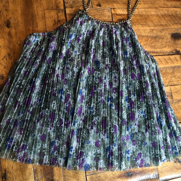 Foreign Exchange Top - Picture 3 of 6